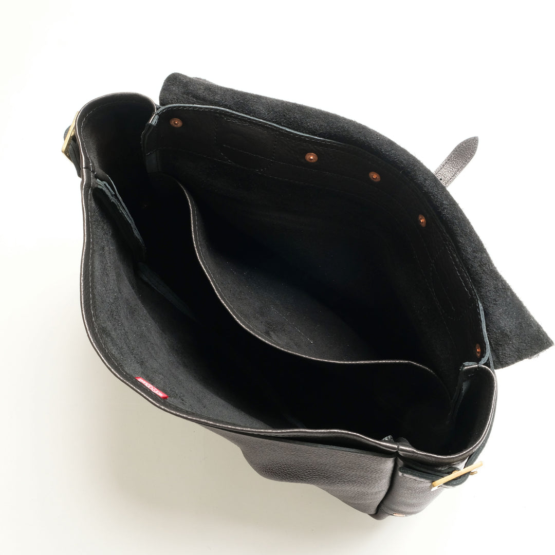 BONCOURA - Mail Bag Leather - Black - BO-MAIL-26